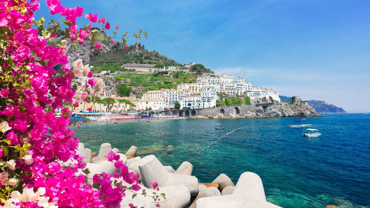 Qual è la spiaggia più bella di Amalfi? Guida aggiornata 2026