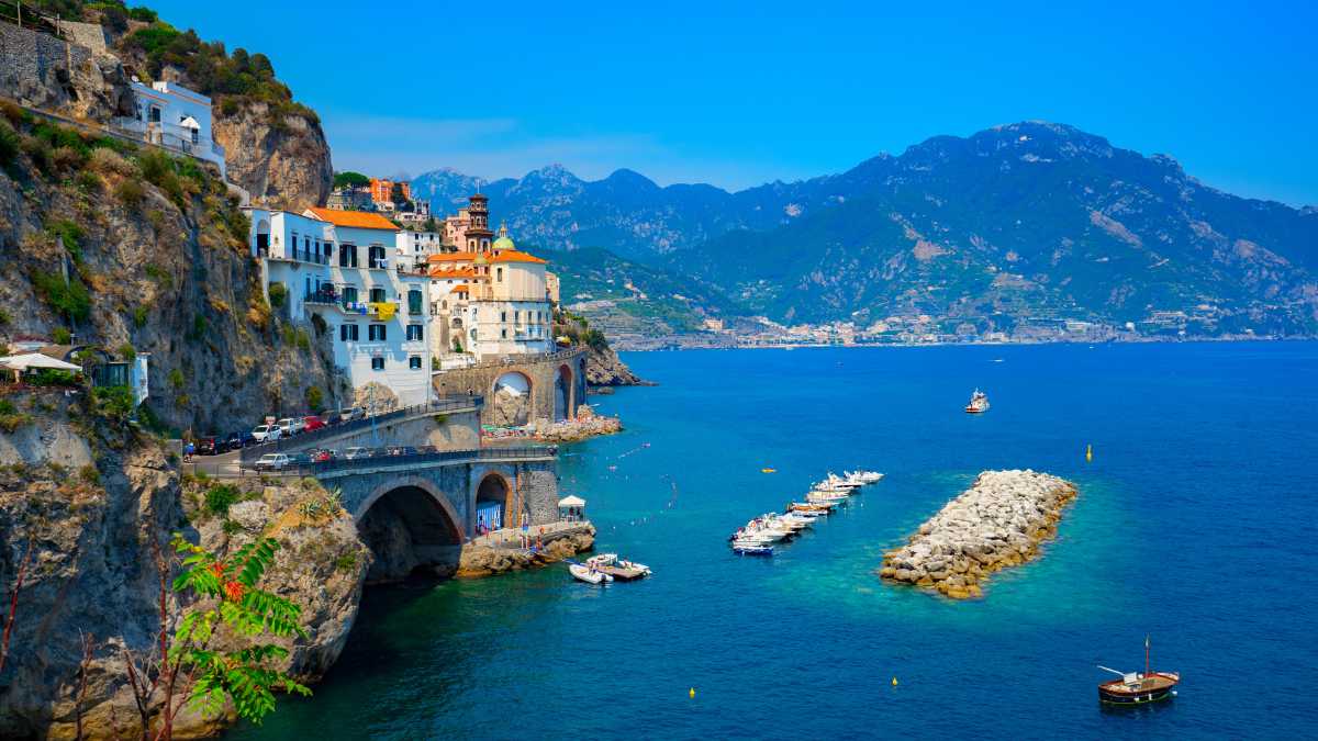 Valle delle Ferriere Amalfi: natura, sentieri e visite guidate